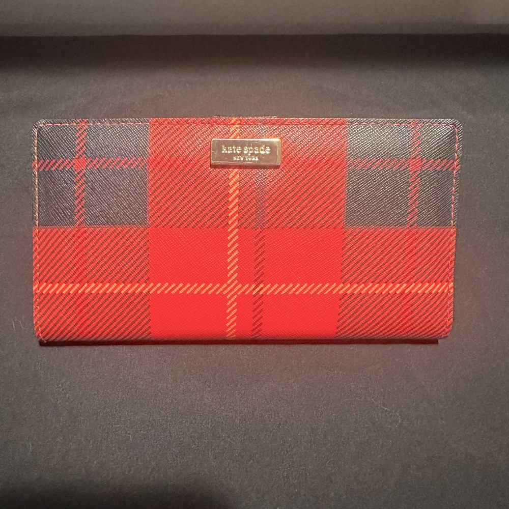 Plaid Kate Spade Wallet. Excellent condition